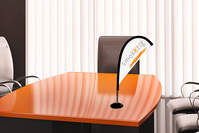 Preiswerte mini Beachflags als Tisch- und Thekenaufsteller Kleine Beachflag mit beidseitigem Digitaldruck