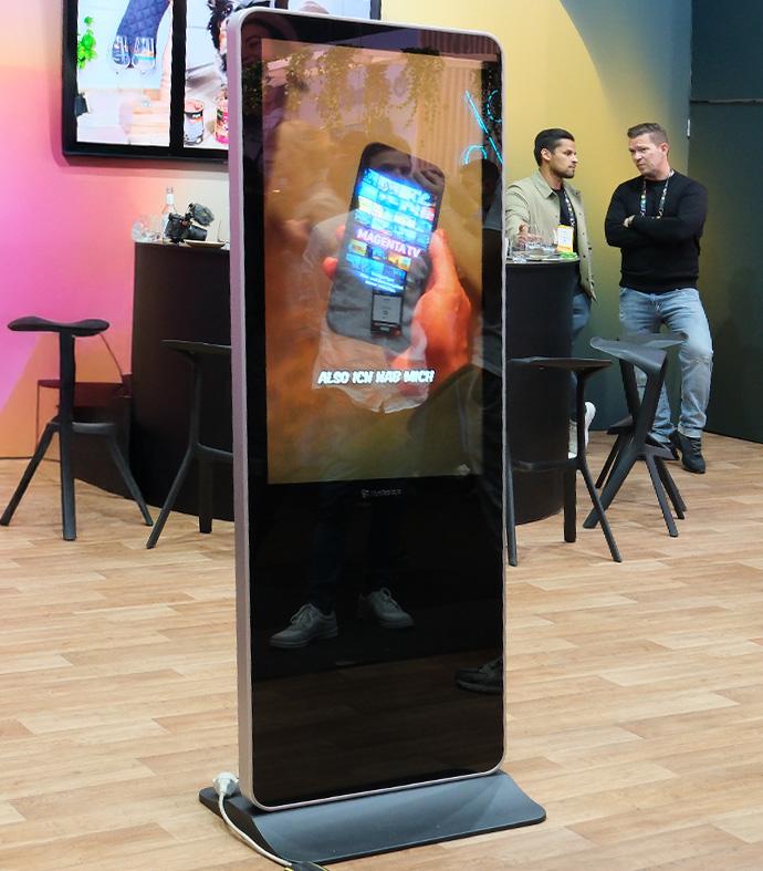Digital Signage