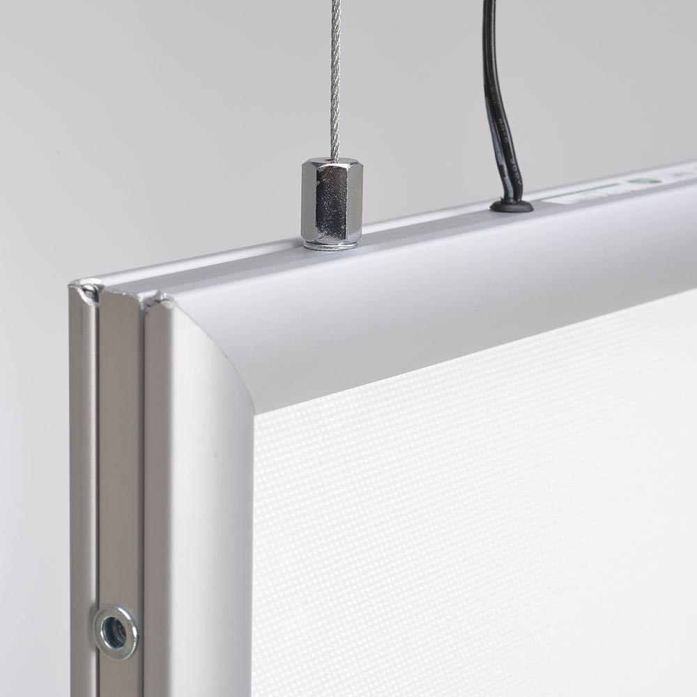 LED-Deckenhänger Lite - Profil mit Stahlseilaufhängung und Zuleitung