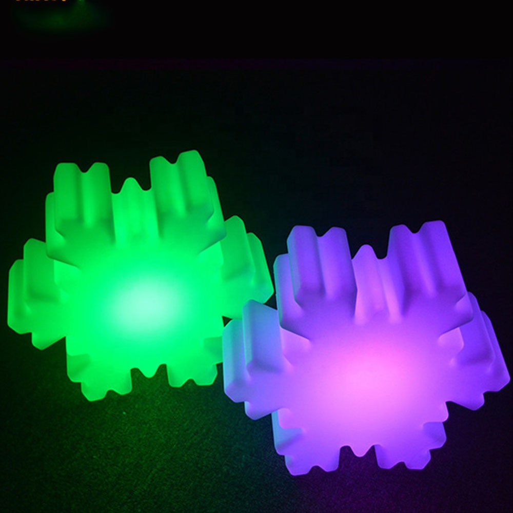 LED Dekoleuchte Schneeflocke - Stellen Sie die gewünschte Farbe ein