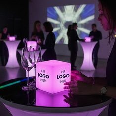 [MYD23250] LED Tischwürfel